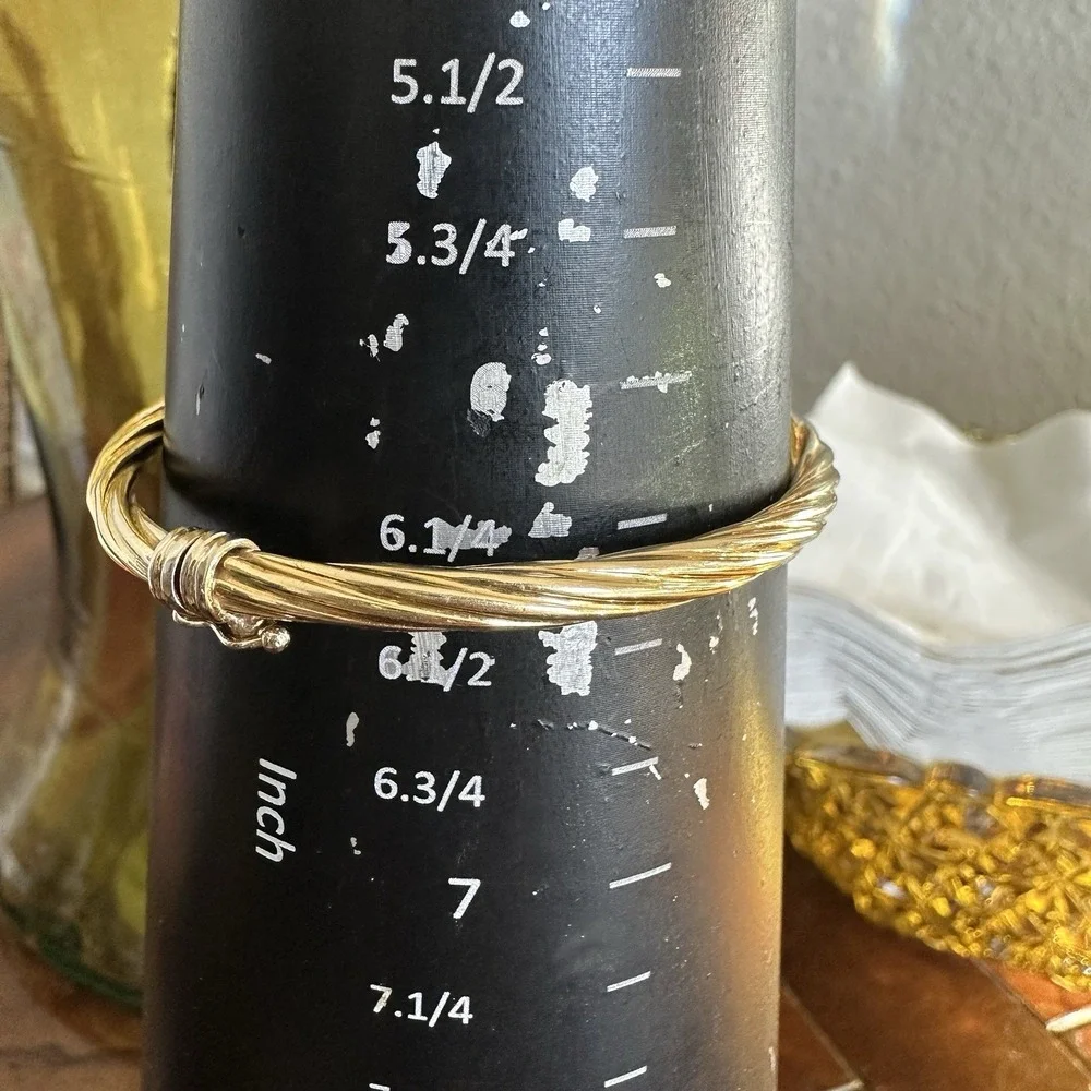 Vintage Super Joyas 18K‎ 750 Yellow Gold Bangle Bracelet 6.5 Twisted Hinged 6.3g